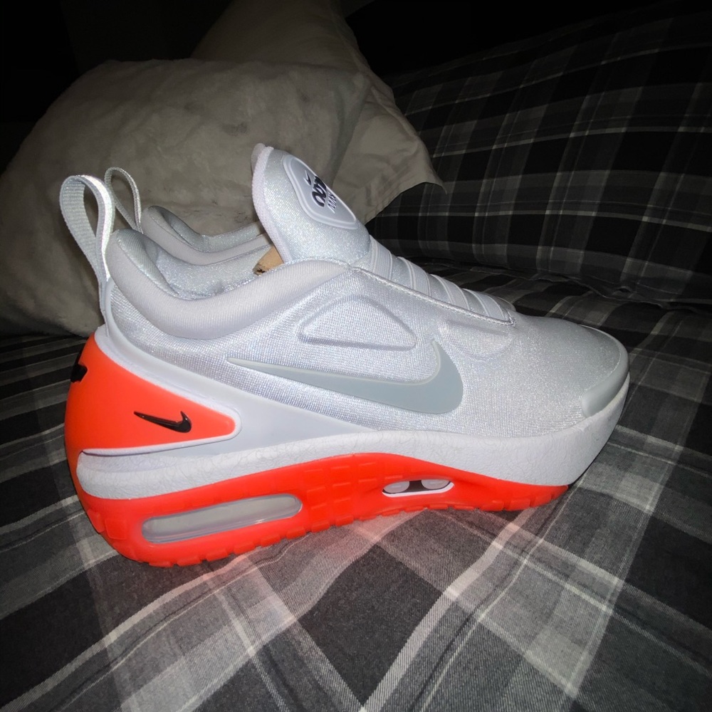 Nike auto max (self lacing)